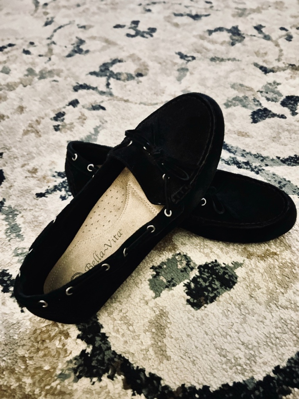 Bella Vita Womens Flat Scout Driving Loafer Moccasins. Excellent Condition Sz 10